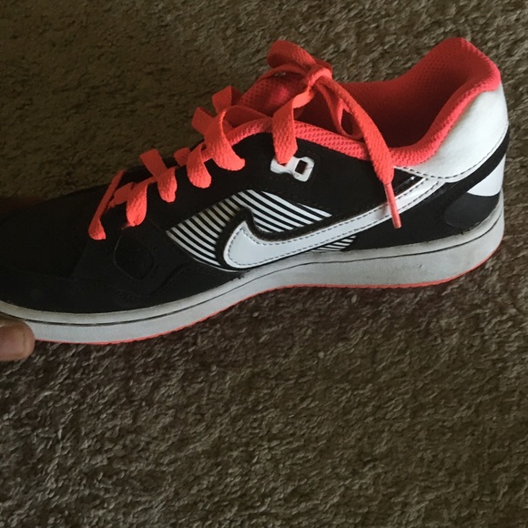 Shoes - Picture 2 of 3